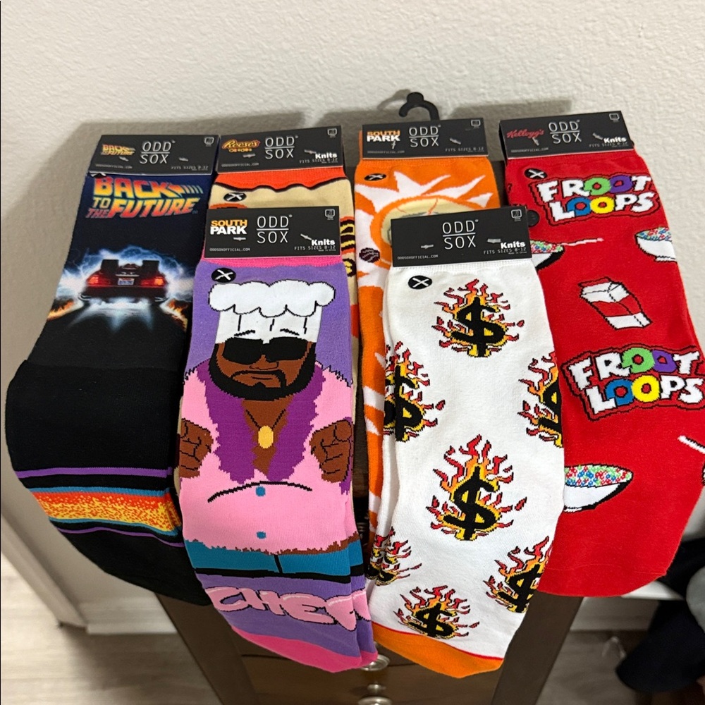 ODD SOX VARIETY 6PK ALL NEW WITH TAGS. FITS SIZES 8-12!!!